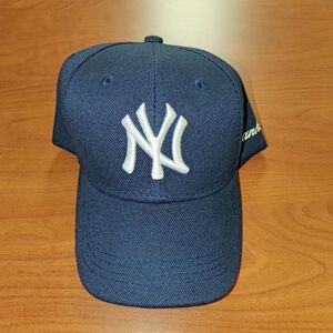 MLB New York Yankees Embroidered Strap-on Hat Cap Blue White